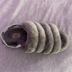 ugg size women’s 8 slippers! only worn once inside.
